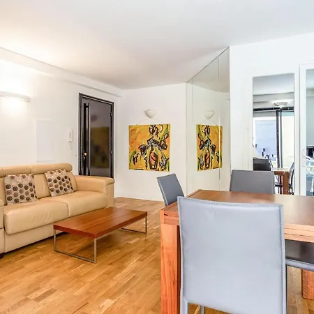 1 Bedroom Amazing In Apartment