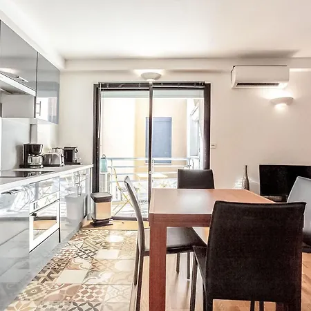 Apartment 1 Bedroom Amazing In *